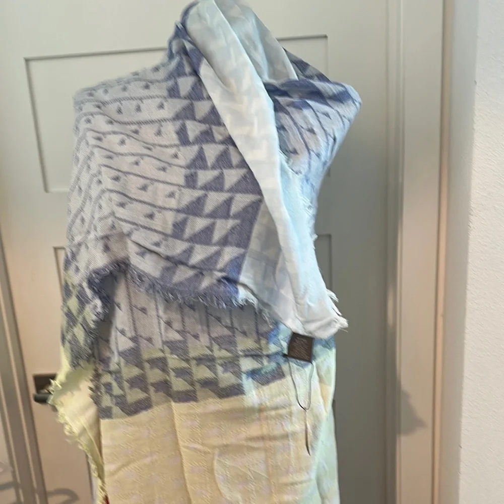 NWT Vince Camuto Spectrum Blue Scarf /Wrap with Fringe Details
